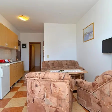Apartment Fuer 2 Personen Ca 32 Qm In Rovinj, Istrien Istrische Riviera *